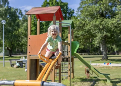 Lekplats hos Grankullavik Fritidsby
